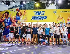 高尔夫赛场再起风云:三湘青龙队火力全开南城火狐队,新援首秀制胜重拾自信的夜晚(微信小程序球场风云) 高尔夫赛场再起风云:三湘青龙队火力全开南城火狐队,新援首秀制胜重拾自信的夜晚(微信小程序球场风云)